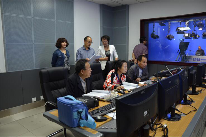 方言语音建档录制现场.jpg
