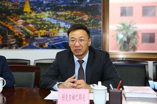 哈萨克斯坦阿斯塔纳市国家档案馆馆长别克吉姆巴耶夫座谈交流.JPG